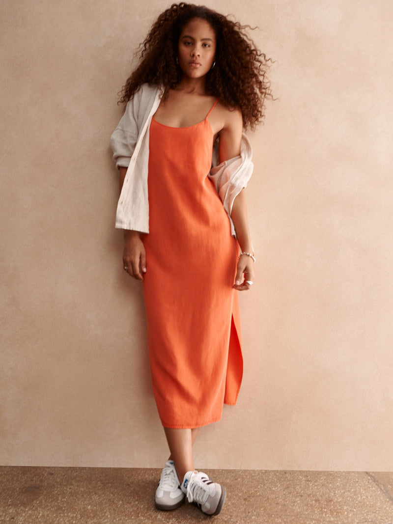 <p><em>2. The</em></p><p>Dress</p>